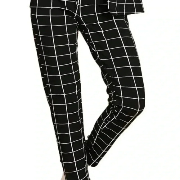 Women's 2 Piece Suit - Black Plaid - Size Medium - Office - Picture 2 of 10